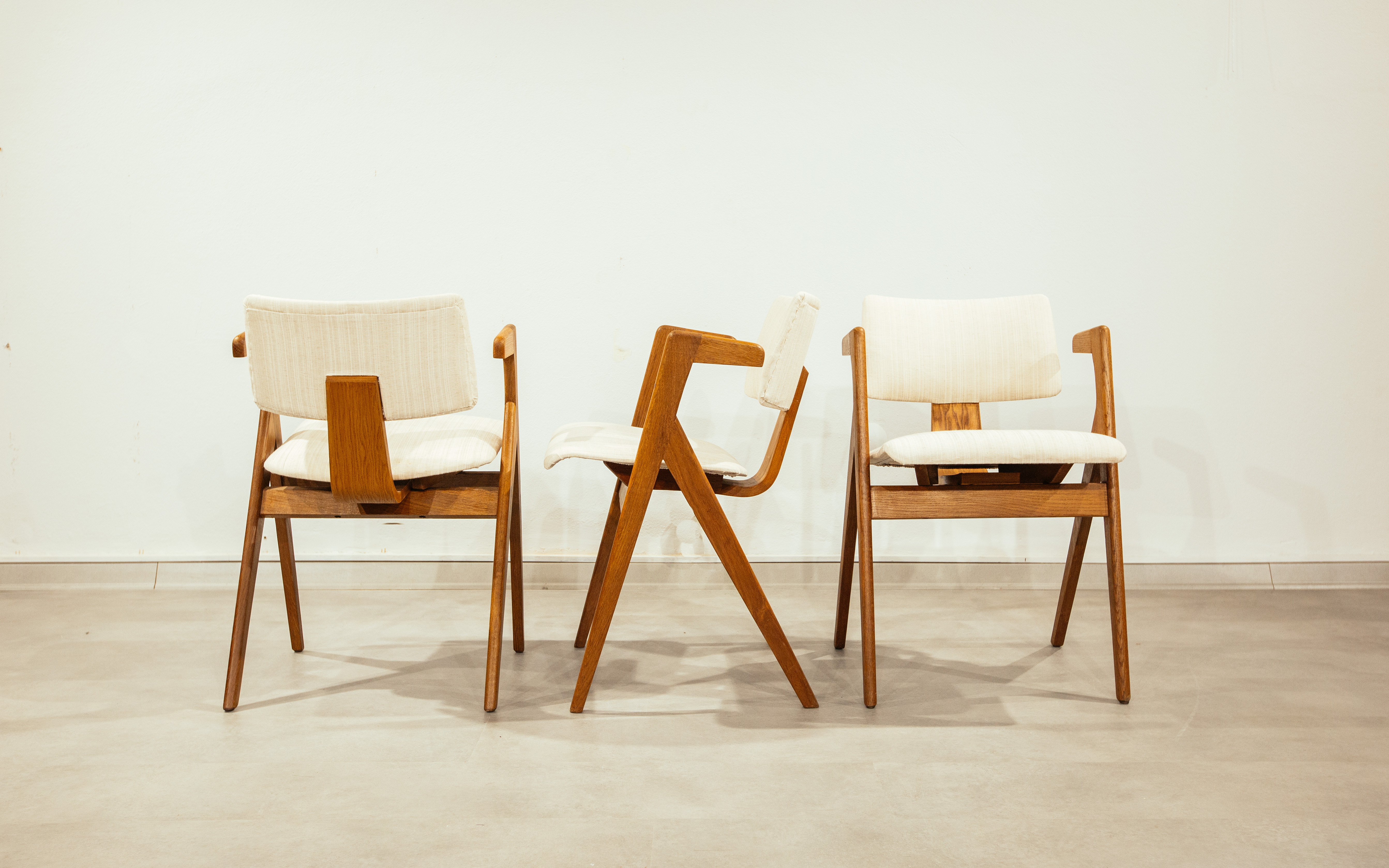 Robin Day 'Hillestack' chair (1 piece)